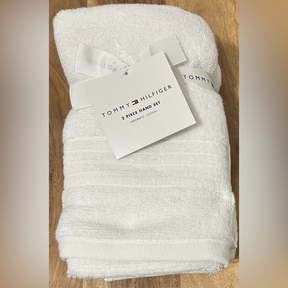 Tommy Hilfiger Set of 2 Solid White Hand Towels Cotton 16”X30” NEW